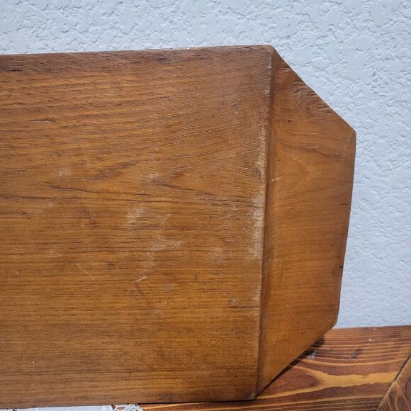 Vtg hand carved wooden serving tray with floral motif MCM India Mid Century - Picture 8 of 9